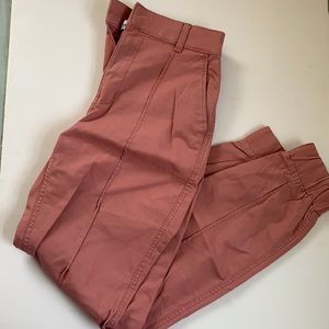 Women’s jogger pants